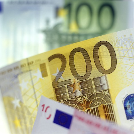 Así es la nueva ayuda de 200 euros que ha aprobado el Gobierno