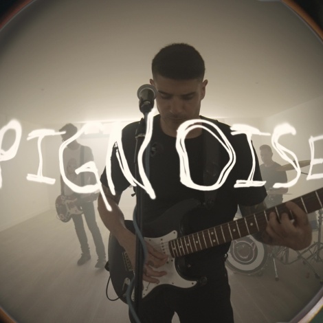 Exclusiva: Tony Aguilar estrena en primicia el videoclip de ‘Huesos’ de Pignoise