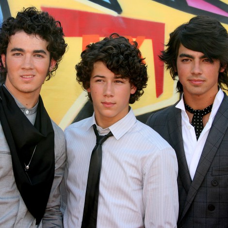Jonas Brothers celebran los 15 años del lanzamiento de ‘S.O.S’ con 5 curiosidades sobre la canción