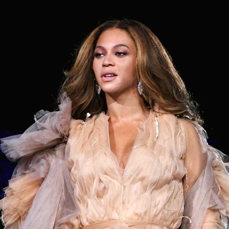 Beyoncé consigue ser la primera mujer en liderar la lista de discos de Estados Unidos en 2022