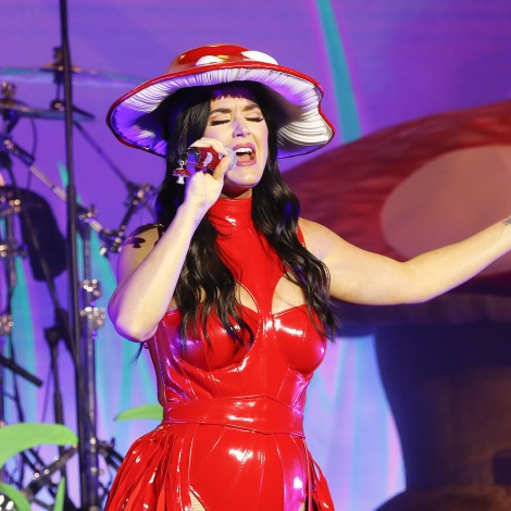 Katy Perry ruge más fuerte que nunca sobre el mar: así ha sido su show más único