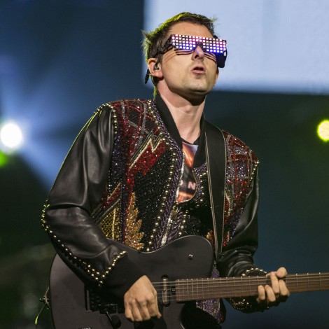 Distopía, frustración y revolución: Matt Bellamy desvela los secretos del nuevo disco de Muse