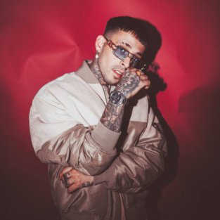 Maikel Delacalle dedica emocionado Dear Mamá a sus difuntas madre y abuela