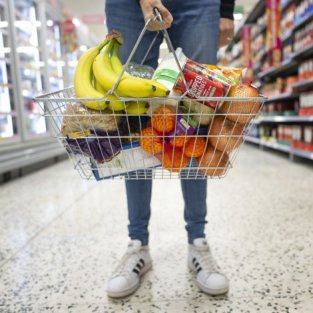 Los supermercados más baratos y más caros para hacer la compra este 2022