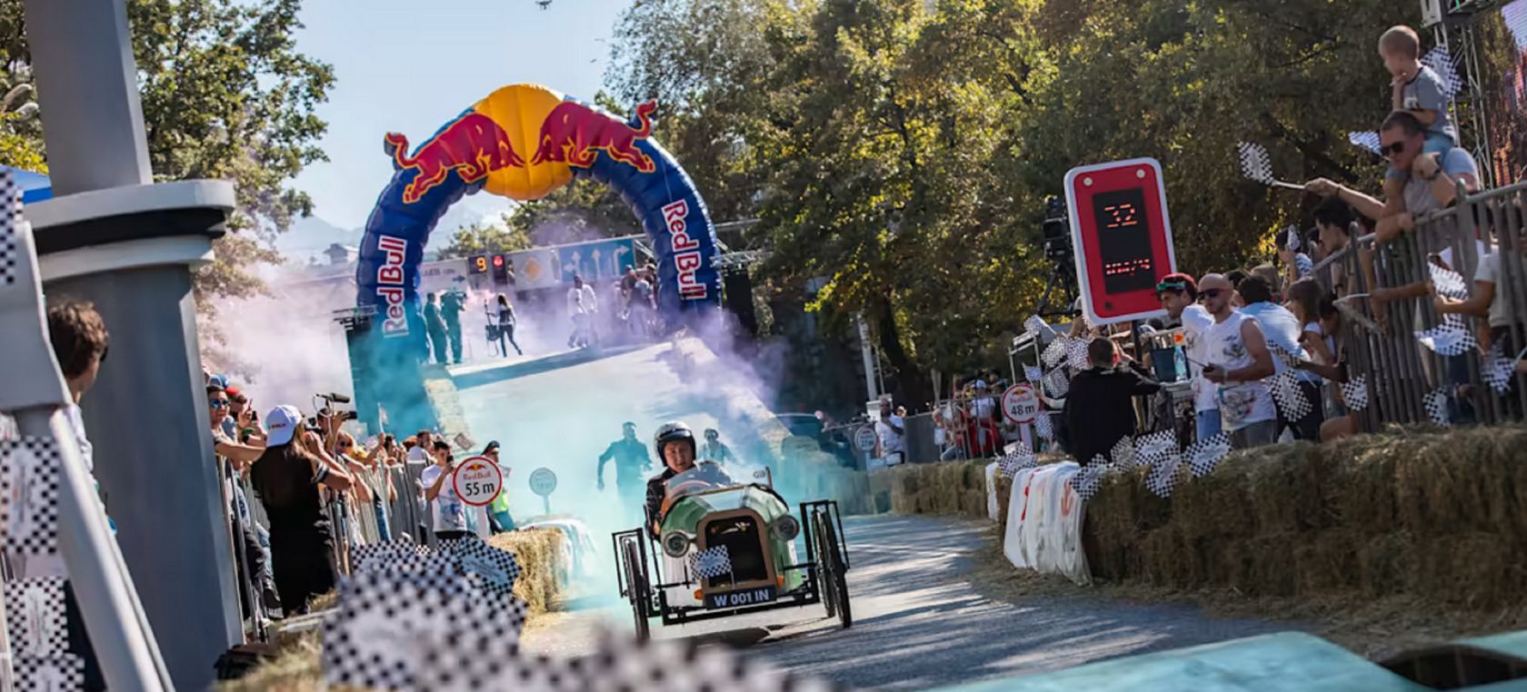 Todo lo que tienes que saber sobre Red Bull Autos Locos, la competición más divertida de la temporada