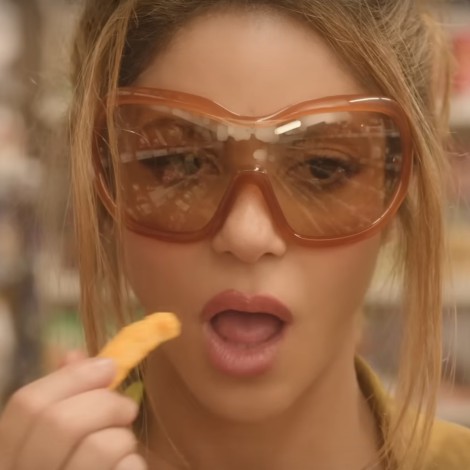 Todas las indirectas visuales de Shakira a Piqué en el vídeo ‘Monotonía’: un infierno en el supermercado