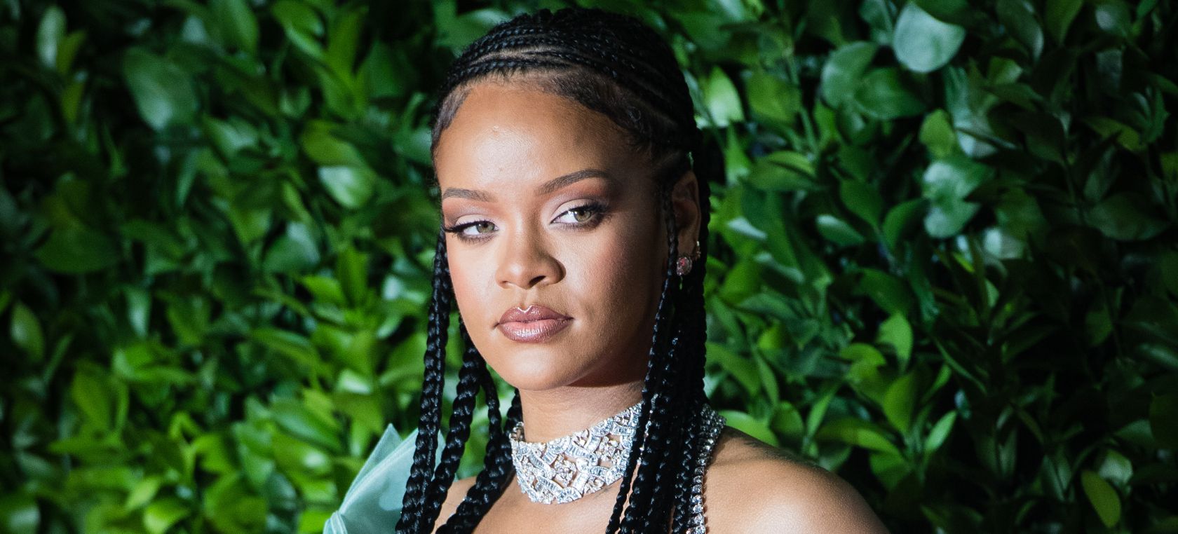 Es oficial: Rihanna vuelve a la música este 28 de octubre