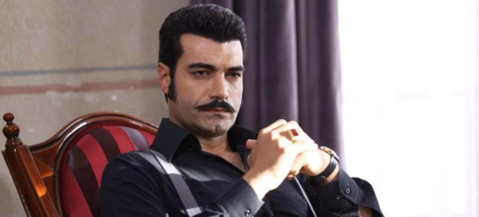 Una disputa entre actores podría ser el motivo de la salida de Murat Ünalmis de 'Tierra Amarga' (Antena 3)