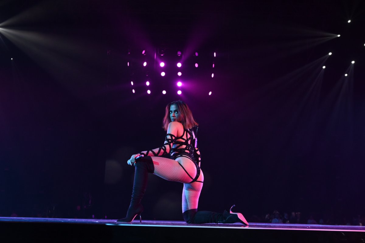 Anitta, durante su actuación en LOS40 Music Awards 2022