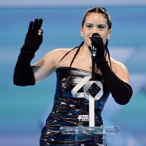 Rosalía dedica su discurso en LOS40 Music Awards a los artistas de LOS40: “Os tengo mucho amor y admiración”