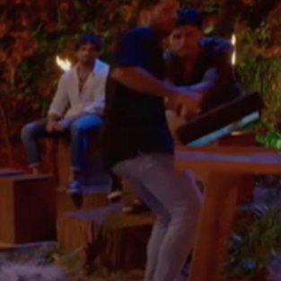 Mario la lía en la cuarta hoguera de La isla de las tentaciones: No voy a aceptar un comportamiento así