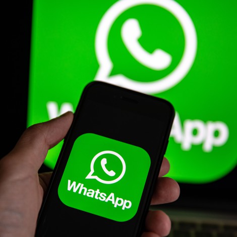 Cómo hacer encuestas en WhatsApp desde Iphone y Android con tus amigos: así puedes crearlas paso a paso
