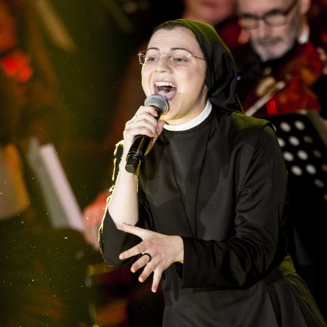 Así ha sido el cambio radical de Sor Cristina, la monja de 'La Voz Italia' tras colgar los hábitos