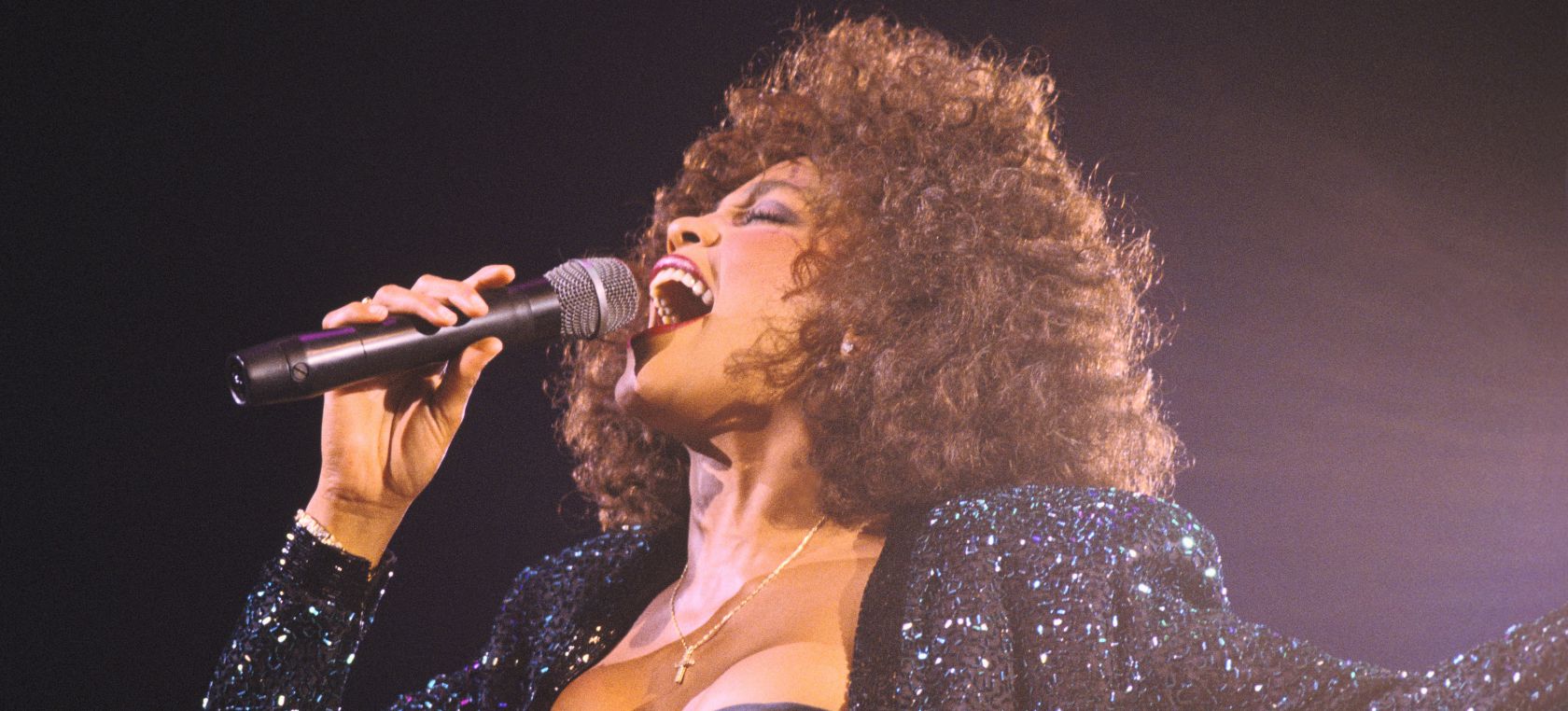 ¿Cómo murió Whitney Houston? La trágica muerte de la diva y el origen de sus excesos