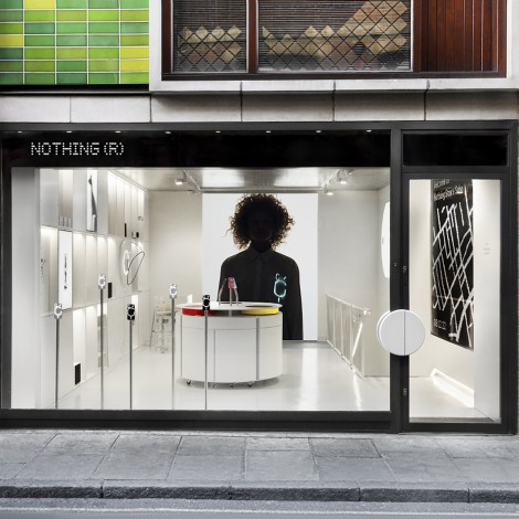 Nothing abre su primera tienda física