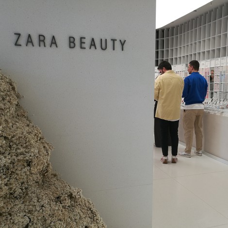 ¿Cómo pedir cita previa para maquillarte en Zara y en qué ciudades lo hacen?
