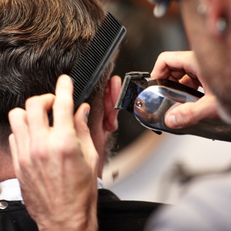 Alerta por brotes de tiña en peluquerías: ¿qué es, cómo se contagia y de qué forma curarla?