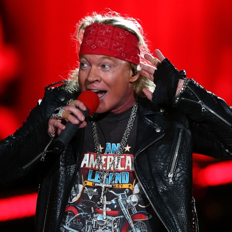 Axl Rose, vocalista de Guns N' Roses, cumple 61 años