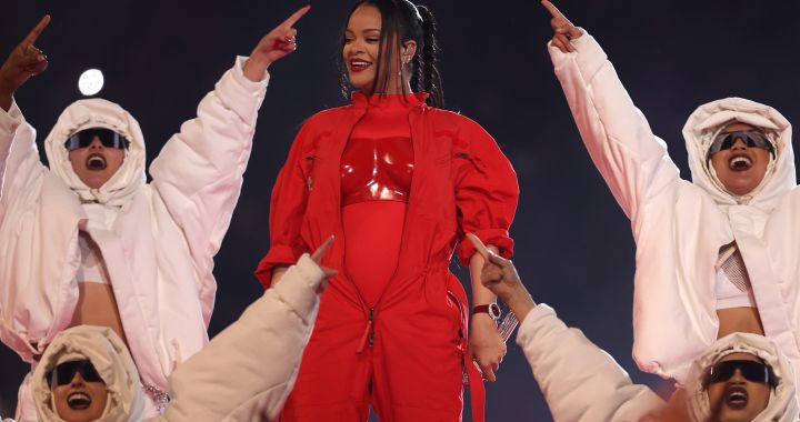 Networks Are Burning With Rihanna’s Super Bowl 2023 Bombing: ‘Is She Pregnant Again?’