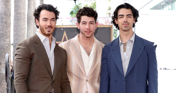 The Jonas Brothers delay the release of their album ‘The Album’