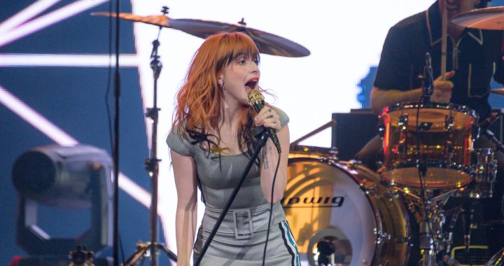 Hayley Williams (Paramore): “I hope no young woman knows the shit I had to go through”