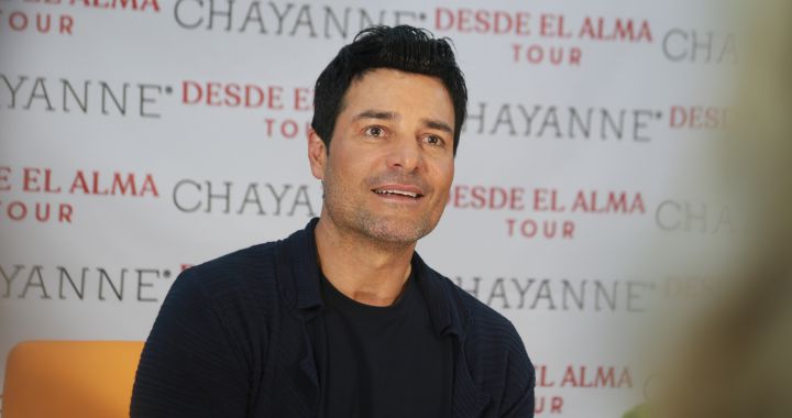Madness!  Chayanne publishes a photo of a young man in the gym and the networks are revolutionized: "How delicious"