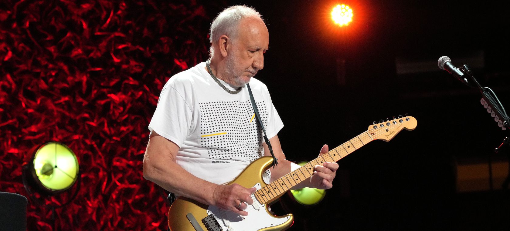 Pete Townshend, guitarrista de The Who, graba su primera canción en solitario en 29 años