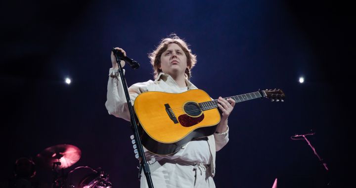 Lewis Capaldi cancels concerts in Barcelona and Madrid