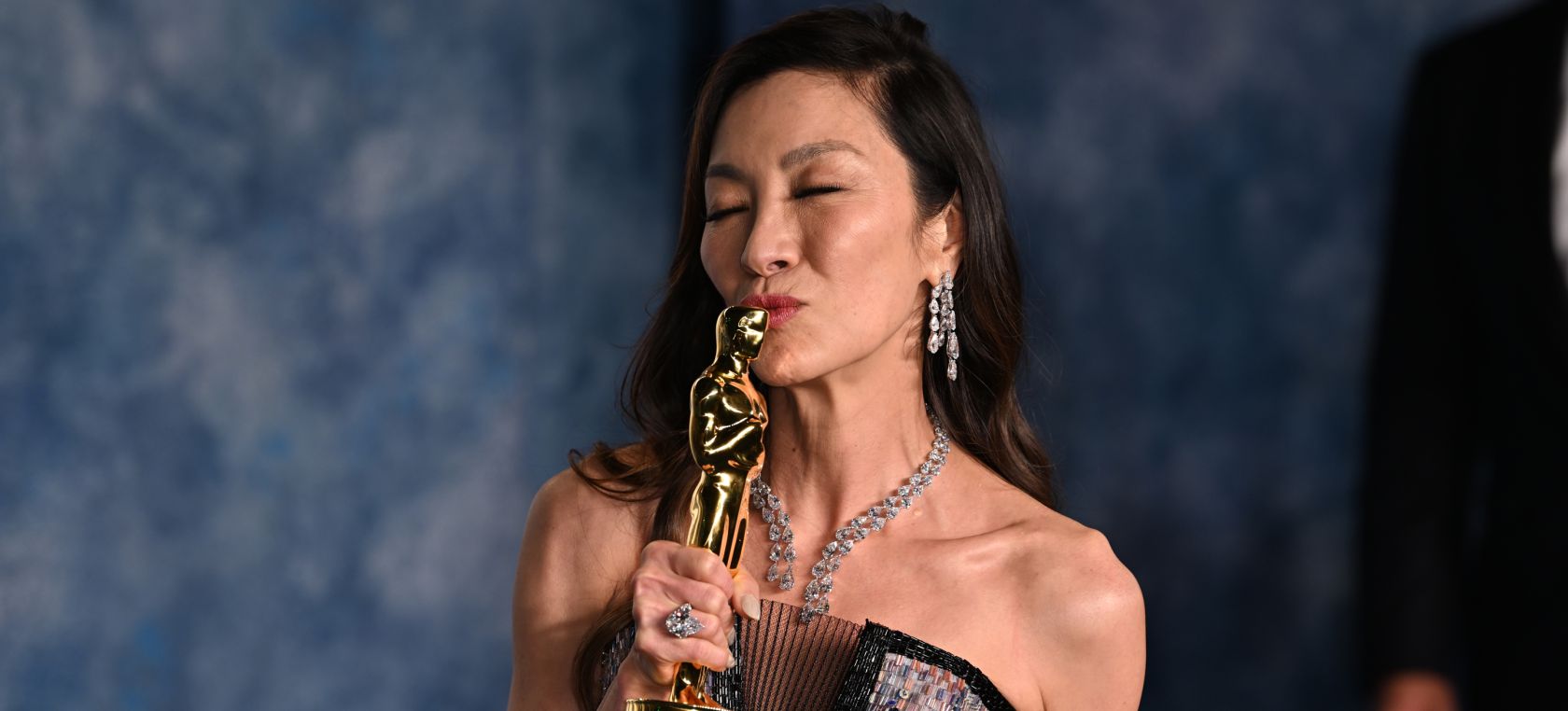 El brillante futuro profesional de Michelle Yeoh tras hacer historia en los Oscar 2023