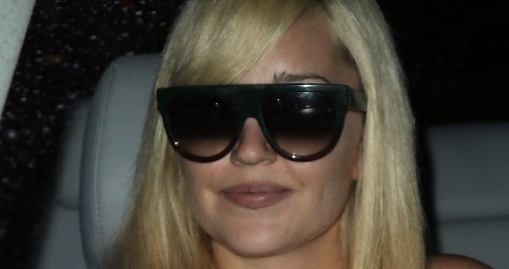 Amanda Bynes, admitted to a psychiatric hospital after walking naked in the street