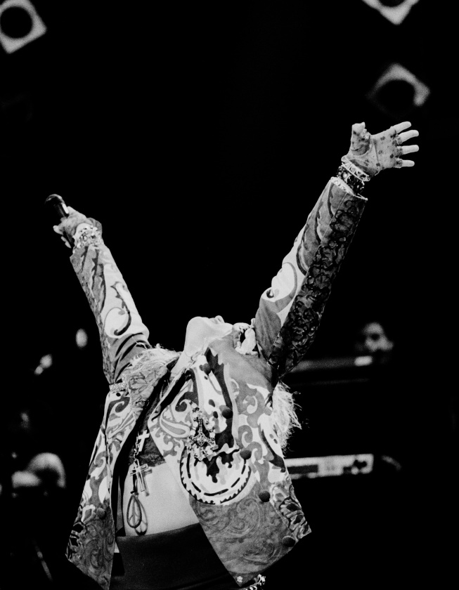 Madonna's 'Virgin Tour': 'Sassy', 'With Men By My Side' and 'I Don't Care' Style 4 1681136634 658615 1681137396 sumario normal