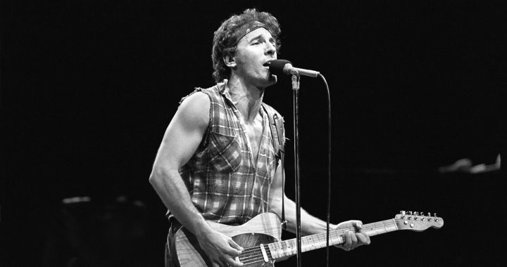 An exhibition brings together the first concert that Bruce Springsteen gave in Spain