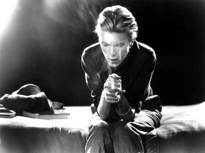 David Bowie's flirtation with Nazism during "the worst manic depression of my life" 2 1682516285 260624 1682518296 sumario normal