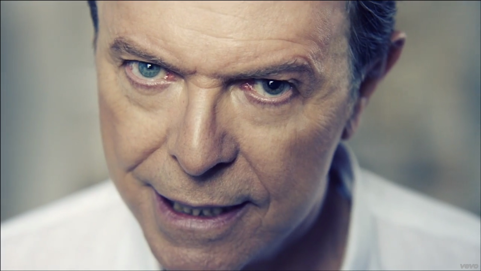 David Bowie triunfa en los Brit Awards