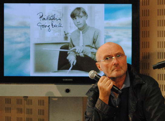 Phil Collins, un menudo y sencillo gran hombre