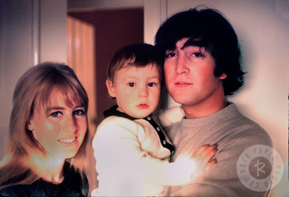 John Lennon es padre por primera vez