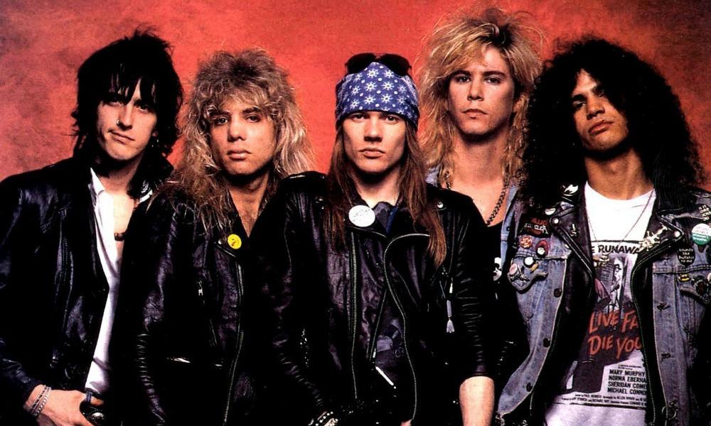 Guns N' Roses publica su álbum debut, 'Appetite for Destruction'