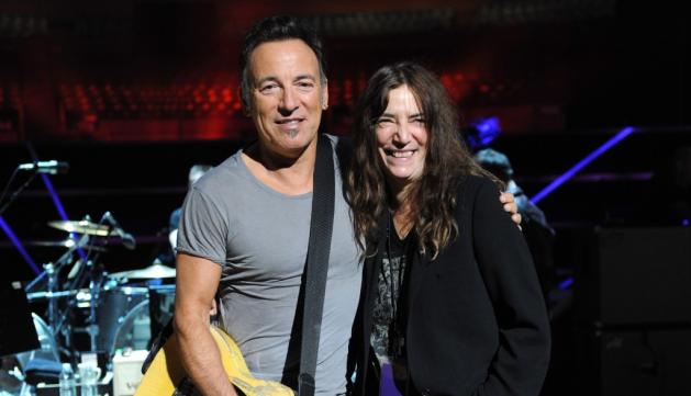Patti Smith, Bruce Springsteen y Michael Stipe comparten escenario