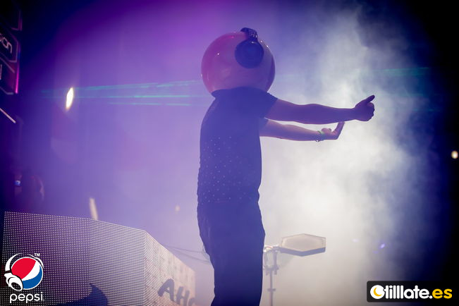 ¿Quiénes son los 10 DJ's mejor pagados?